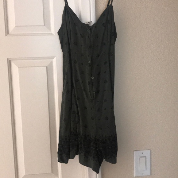 Cute Green Romper - Picture 1 of 3